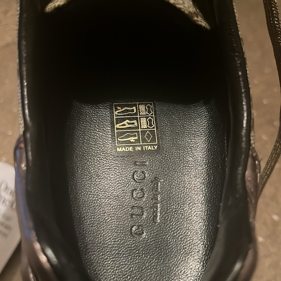 Vintage Gucci Sneakers - Picture 7 of 8